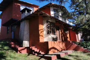 Caba&ntilde;as El Montecito