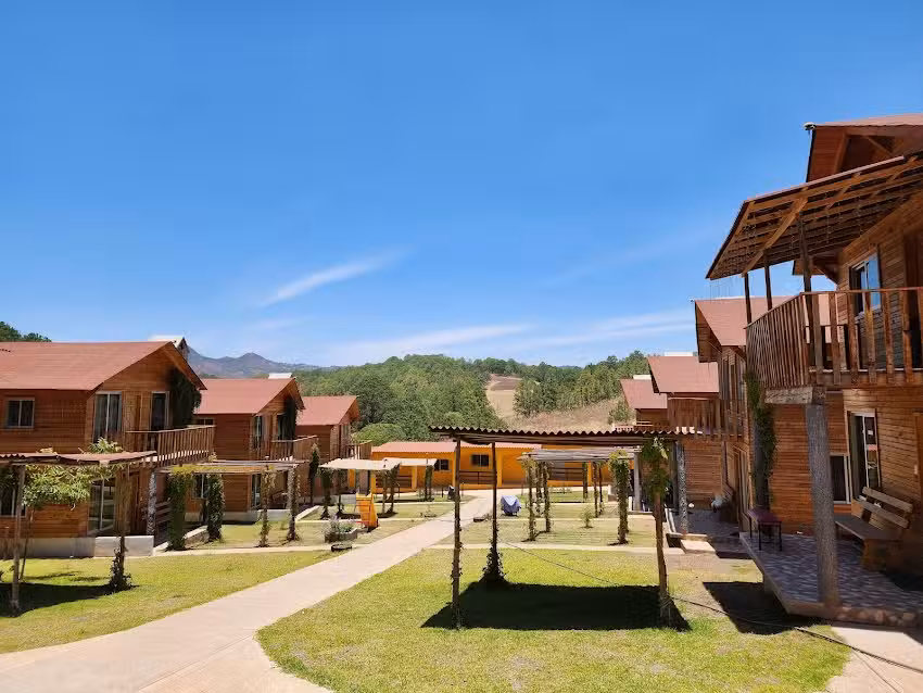 Caba&ntilde;as El Pinar de Surutato