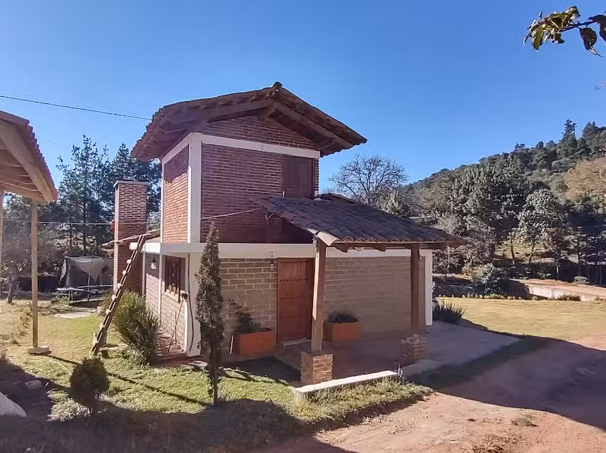 Caba&ntilde;as El Rio