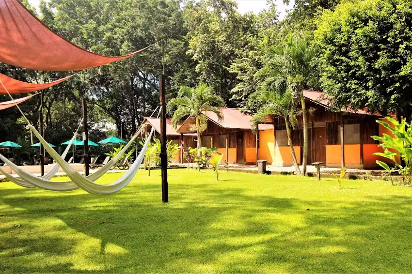 Caba&ntilde;as Kin Balam Palenque