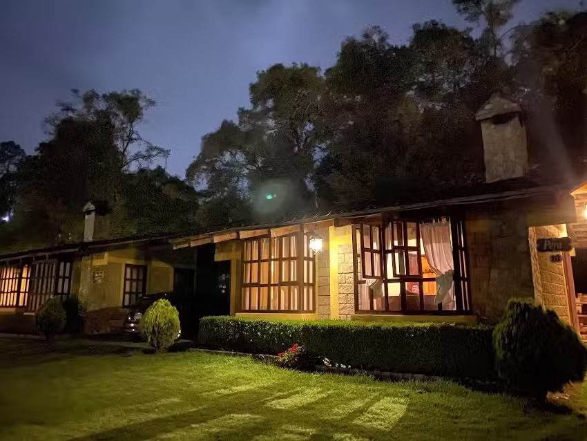 Caba&ntilde;as La Cascada