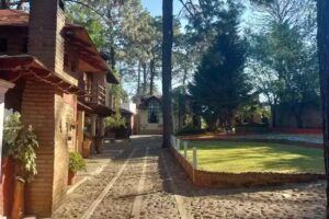 Caba&ntilde;as La Cueva del Oso
