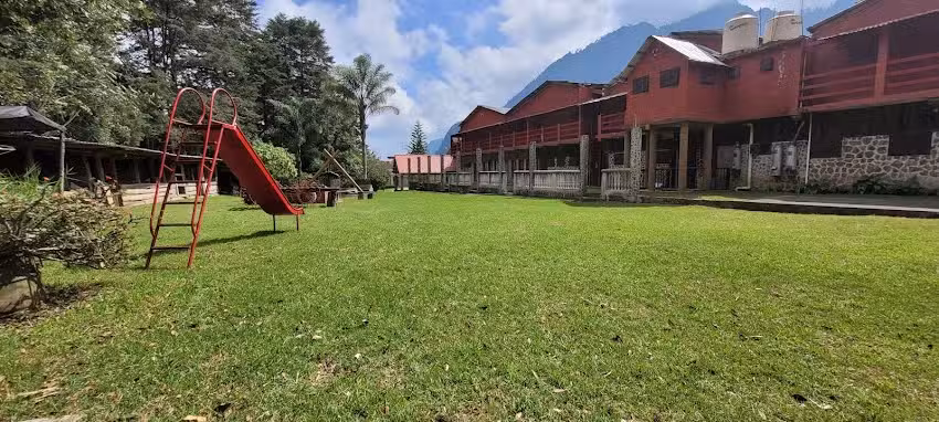 Caba&ntilde;as La Marangola