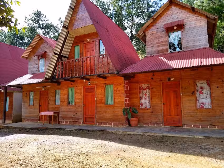 Caba&ntilde;as los jardines
