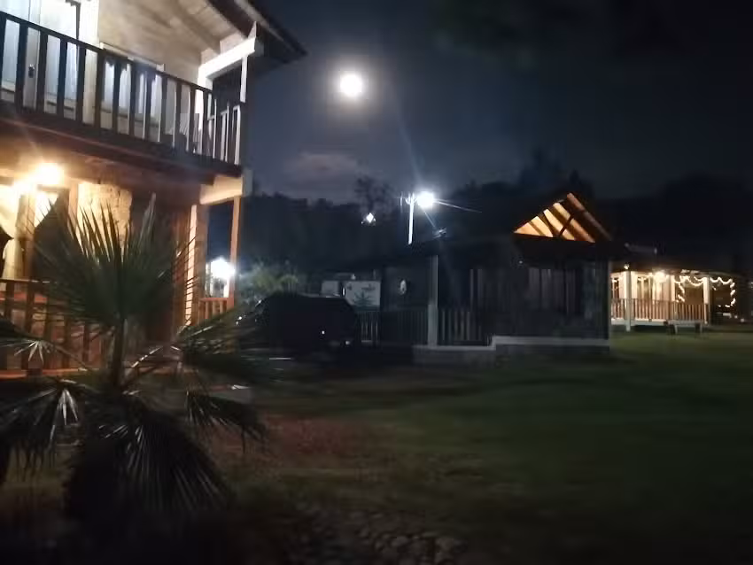 Caba&ntilde;as Los Laureles