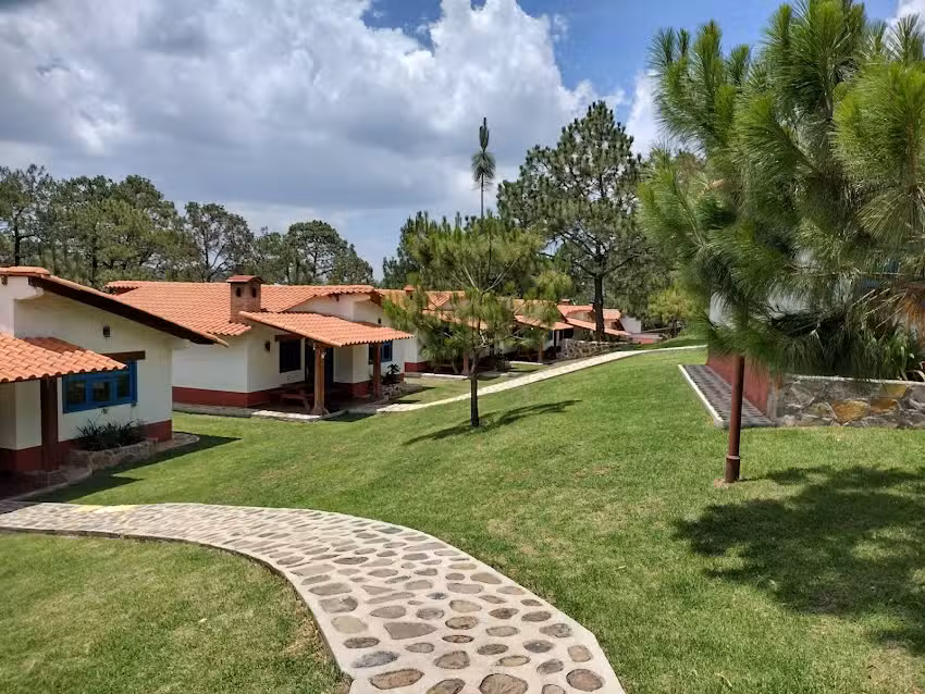 Caba&ntilde;as Mazzatis Jacuzzy