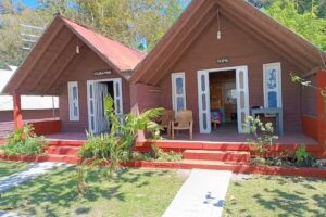 Caba&ntilde;as Playa Escondida