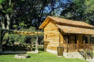 Caba&ntilde;as potrero de piedras