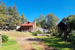 Caba&ntilde;as Quinta La Luna
