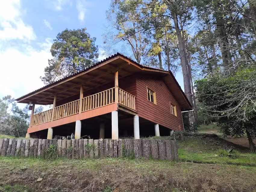 Caba&ntilde;as Reserva Del Cerro Comburinda