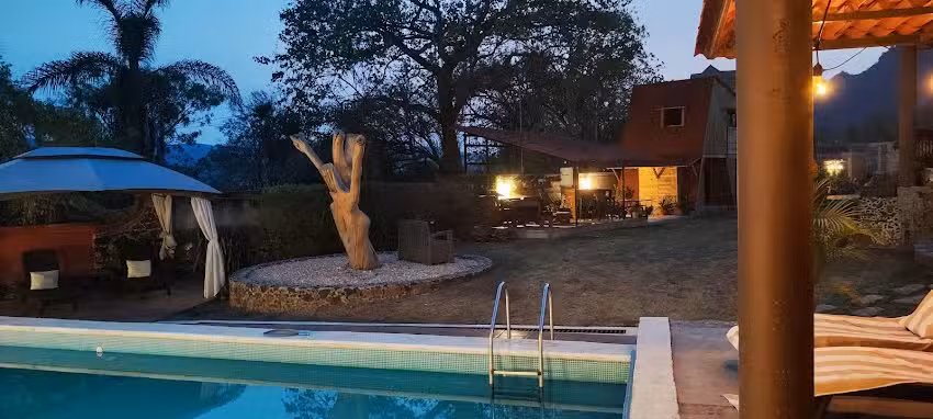 Caba&ntilde;as Tepoz