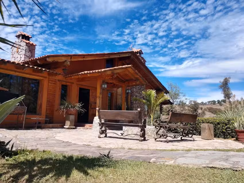 Caba&ntilde;as Tlayan