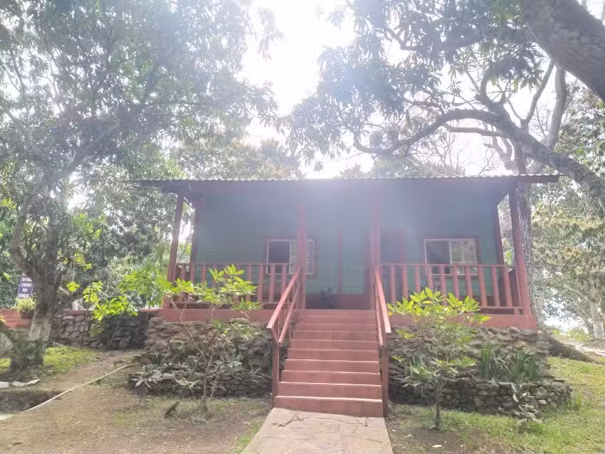 Caba&ntilde;as Villa de Las Flores