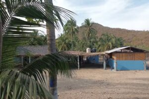 Caba&ntilde;as y camping &ldquo;EVELIA&rdquo;