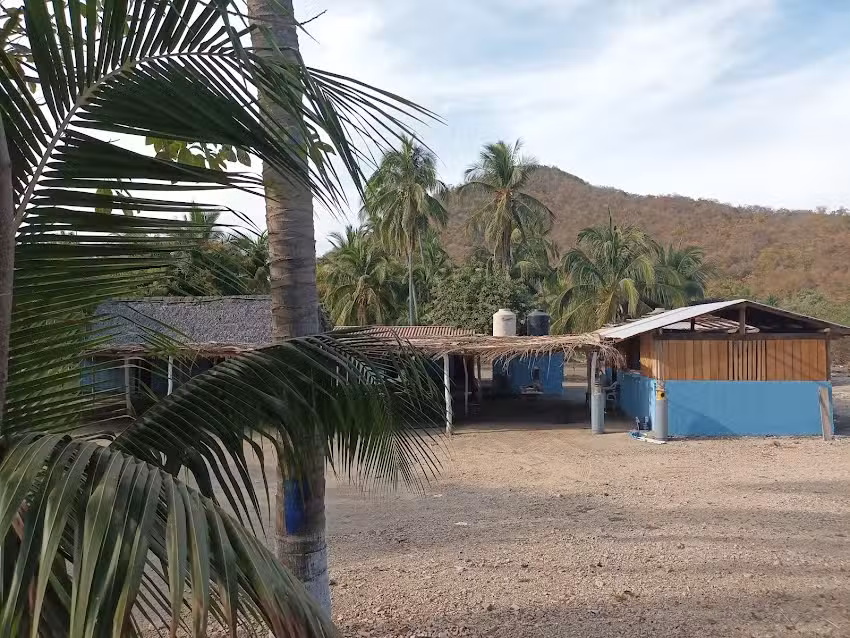 Caba&ntilde;as y camping &ldquo;EVELIA&rdquo;