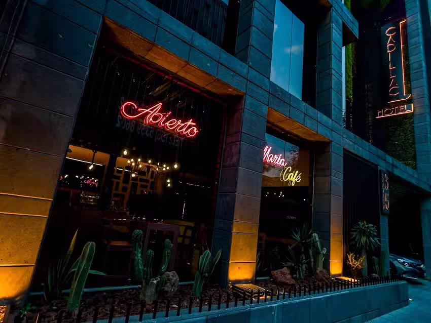 Cadillac Hotel Boutique