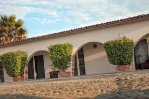 California Trailer Park & Hotel