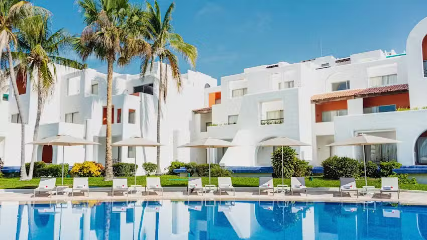 Camino Real Zaashila Huatulco