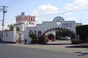 Capital O Hotel Las Campanas Inn