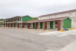 Capital O Palms Hotel