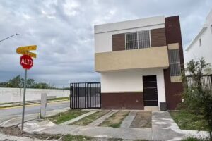 Casa 3 rec&aacute;maras aeropuerto