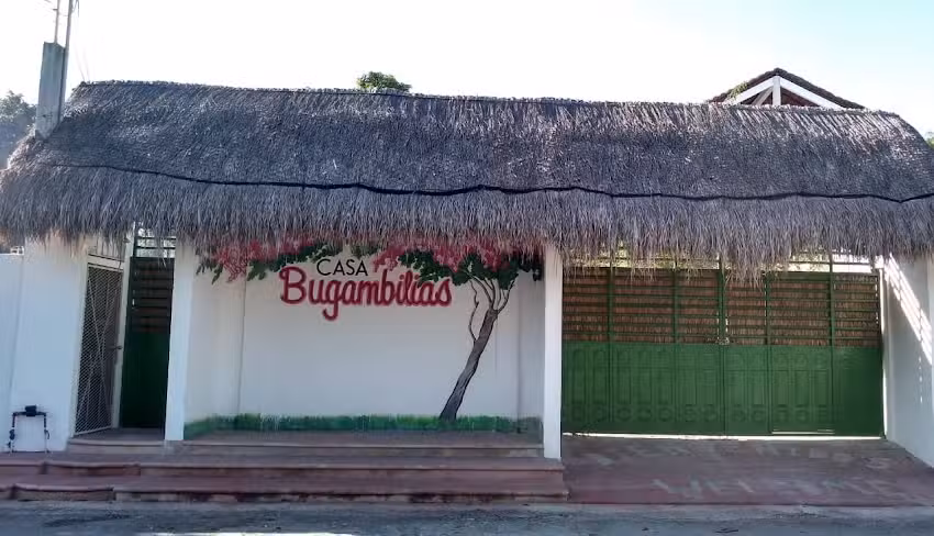 Casa Bugambilias