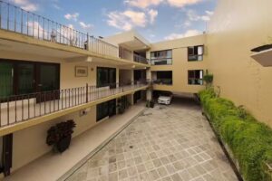 Casa de las Flores Hotel