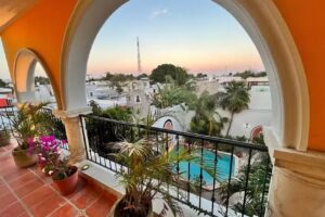 Casa Del Maya Bed & Breakfast Hotel