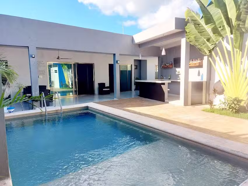 Casa Dina