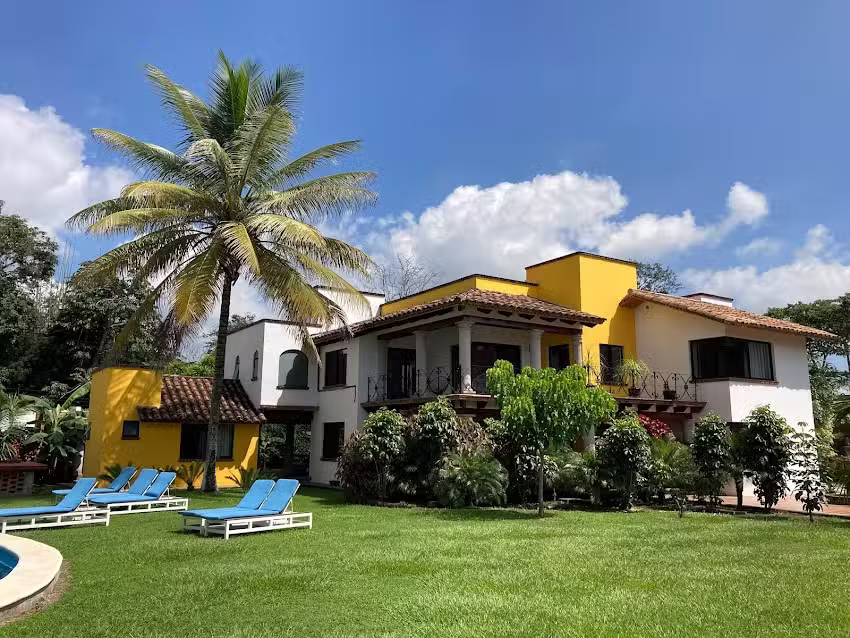 Casa Girasoles