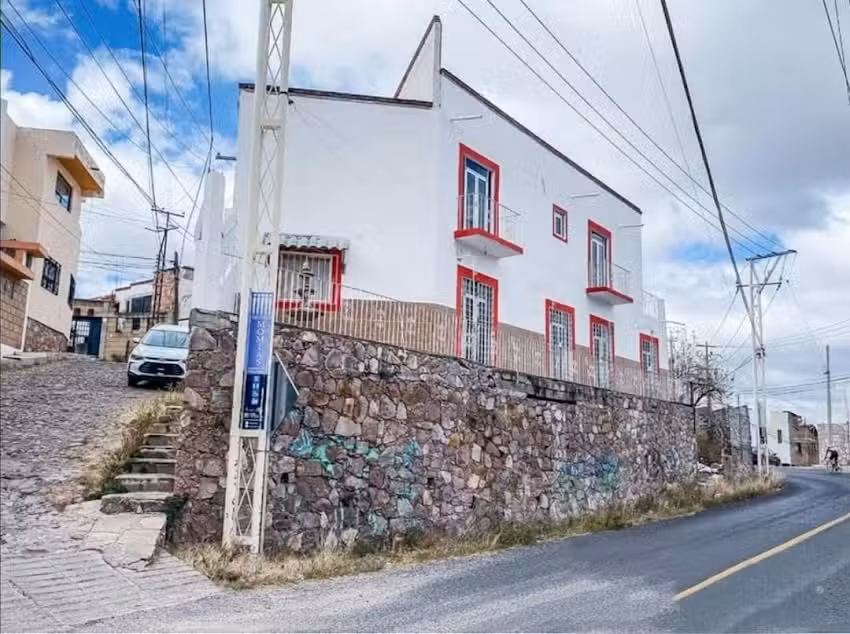 Casa Hunab-Ku&rsquo; Art House & Hostel