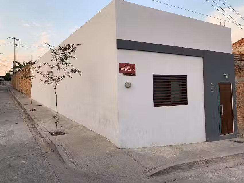 CASA LA PILA DE CAJITITLAN
