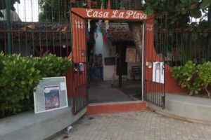 Casa La Playa Hostel
