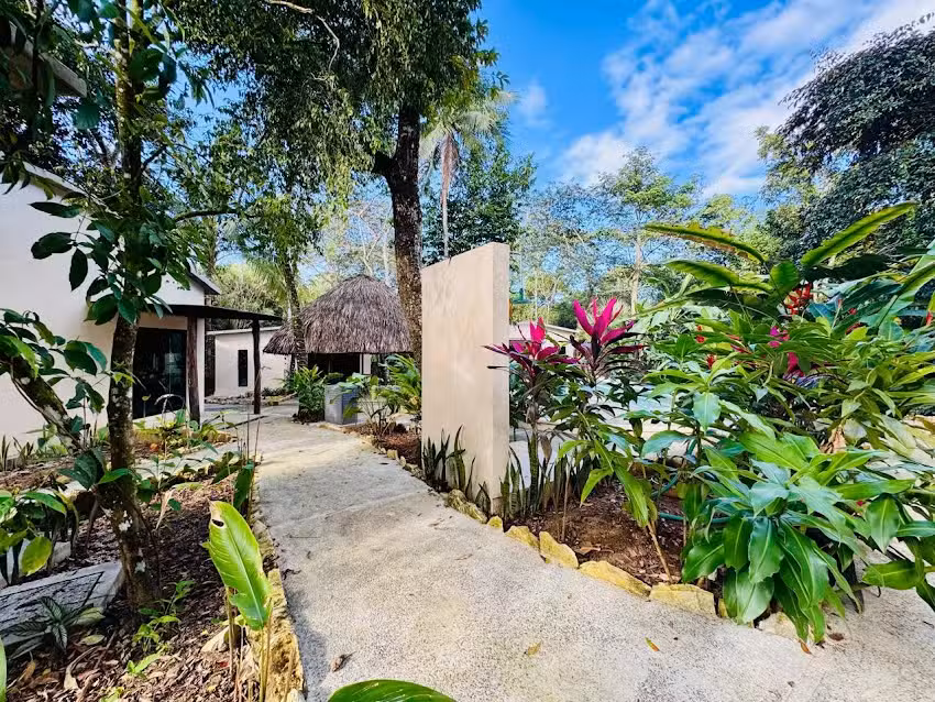 Casa Loma 369 villas boutique