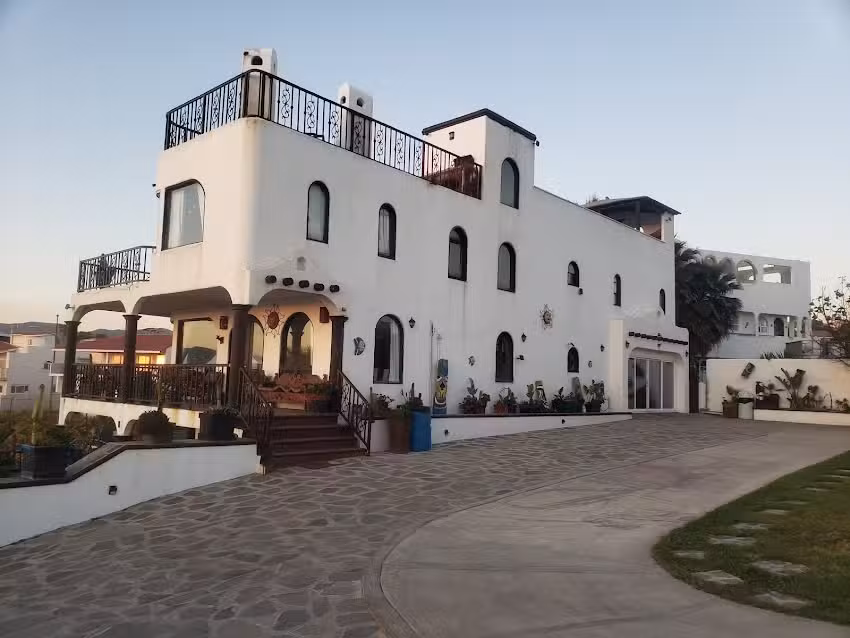 Casa Playa Baja