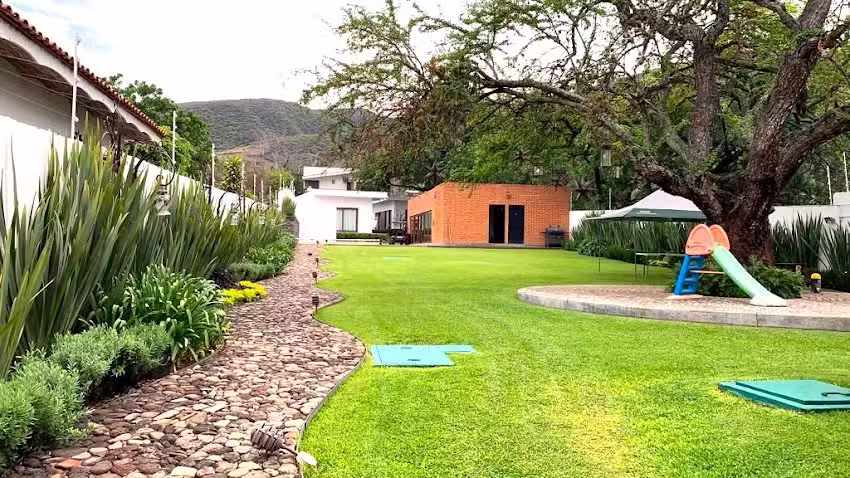 Casa San Pedro, Caba&ntilde;as de Lago