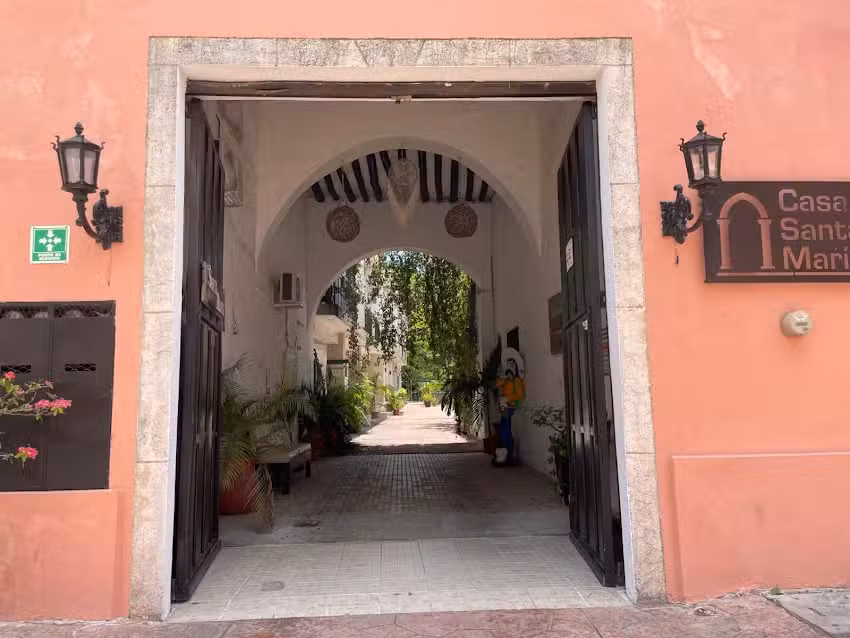 Casa Santa Mar&iacute;a