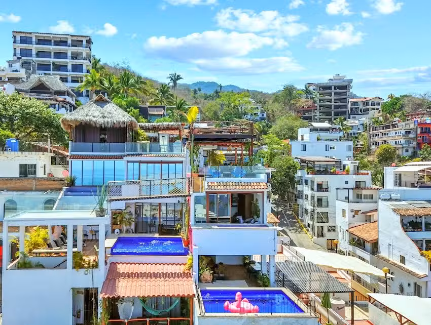 Casa Sunset-Spectacular Ocean Views Boutique Condos