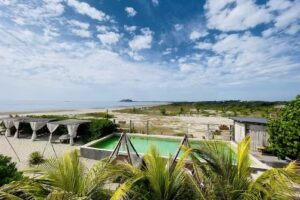 Casa UwU | Villas / Beach Club