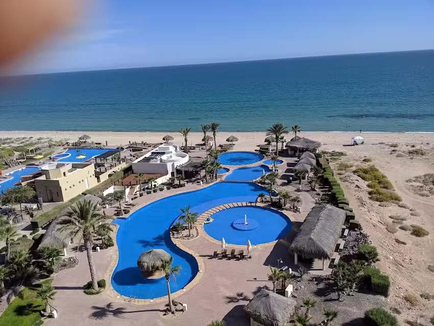 Castaways Rocky Point Luna Blanca