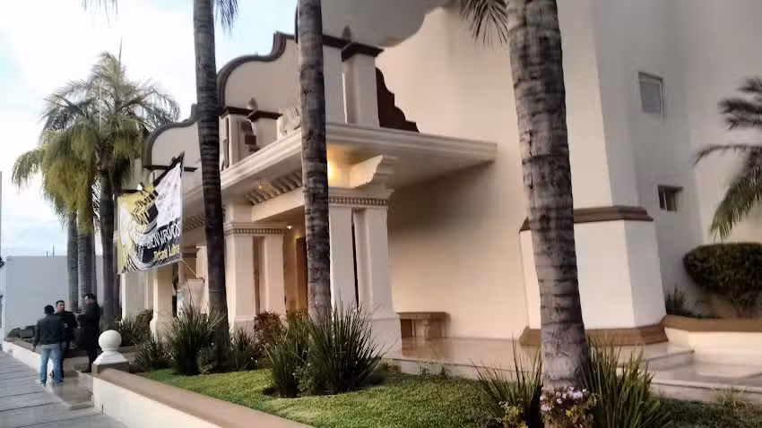 Centro De Convenciones Hotel Posada Del Rio