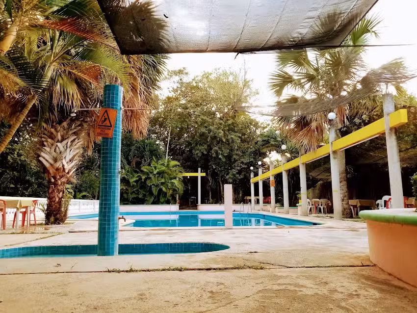 Centro Social Ecotur&iacute;stico La Alberca