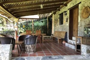 CORAZ&Oacute;N DE NIEBLA, HOTEL