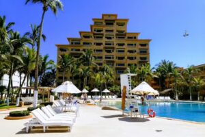 Costa de Oro Beach Hotel