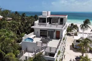 Cuxos Hotel Beachfront