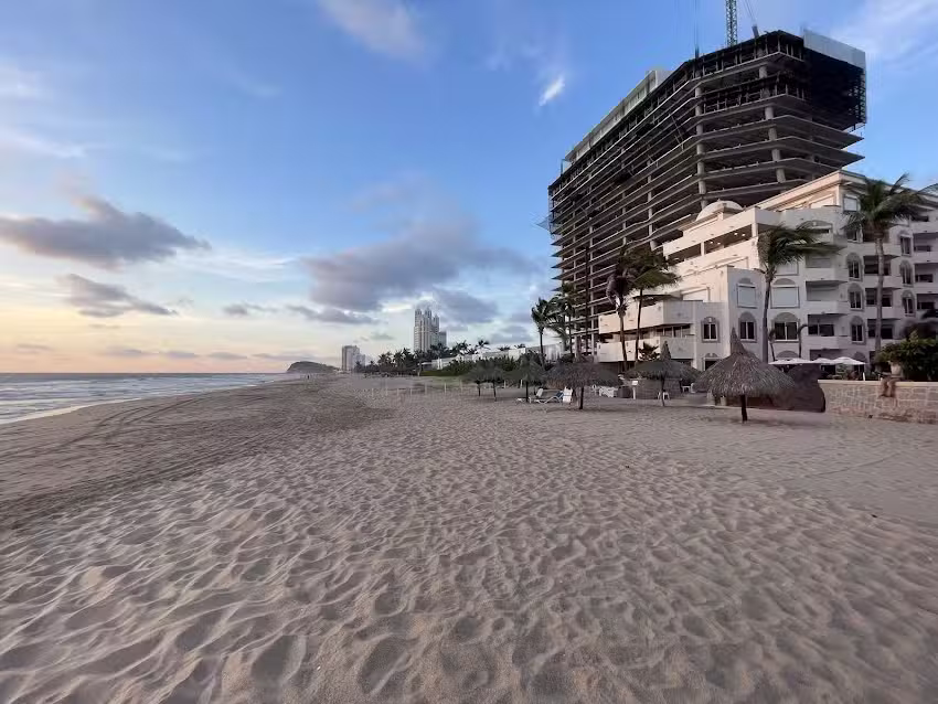 departamento a pie de playa mazatlan &ndash; Costa Bonita