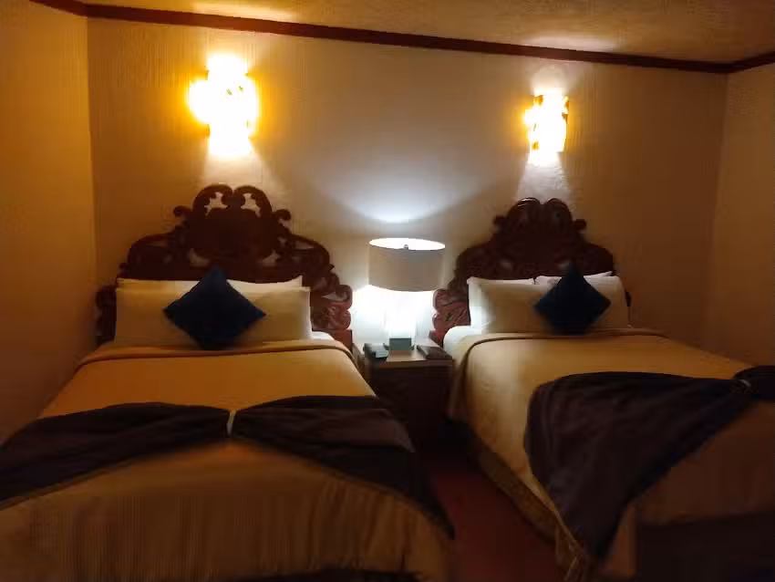 Econo Hotel