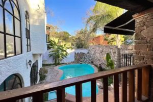 El Antiguo Mes&oacute;n