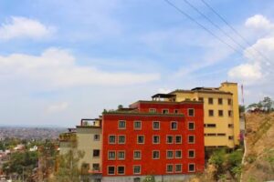 El Caracol Condos & Penthouses