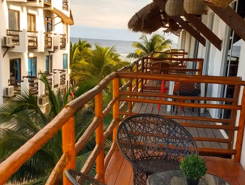 El Fuerte Beach Resort